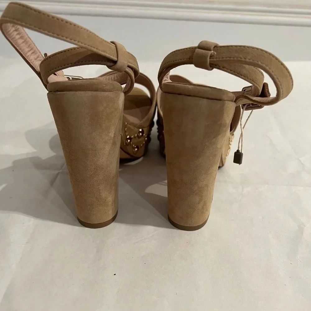 ITALIAN Julie Dee Platform Heels Beige Suede Women's Sz EU 39 US 9 NWB
